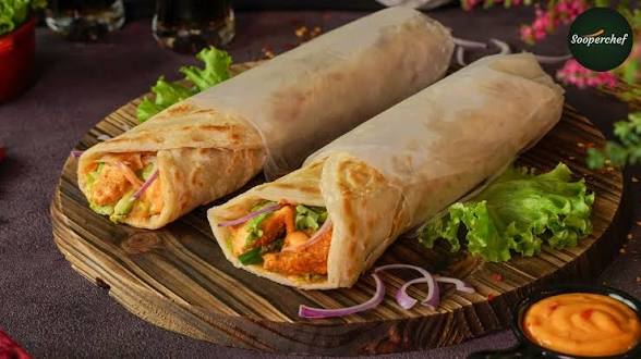 CHICKEN PARATHA ROLL